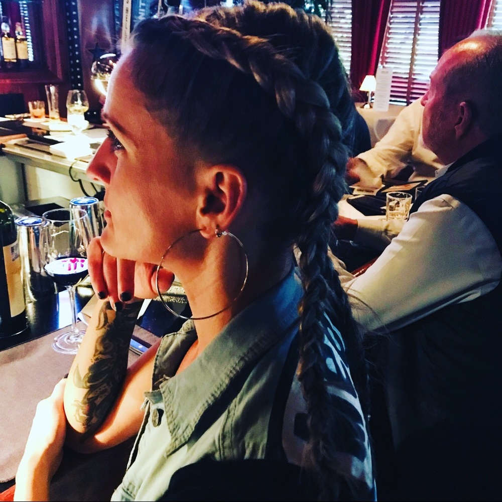 Meet your Posher, Jentry